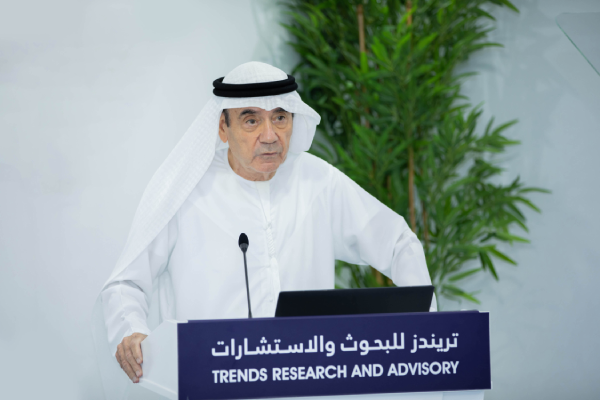 جامعة الإمارات ومركز تريندز يطلقان شراكة إستراتيجية ويدشنان 11 مبادرة بحثية وعلمية