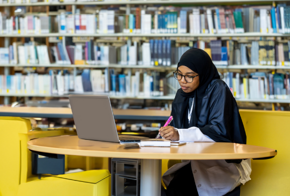 مركز الكتابة