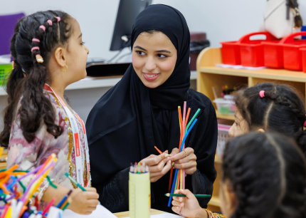 كلية التربية في جامعة الإمارات العربية المتحدة تنظم النسخة الثالثة من المخيم الصيفي 2026 لطلبة المدارس