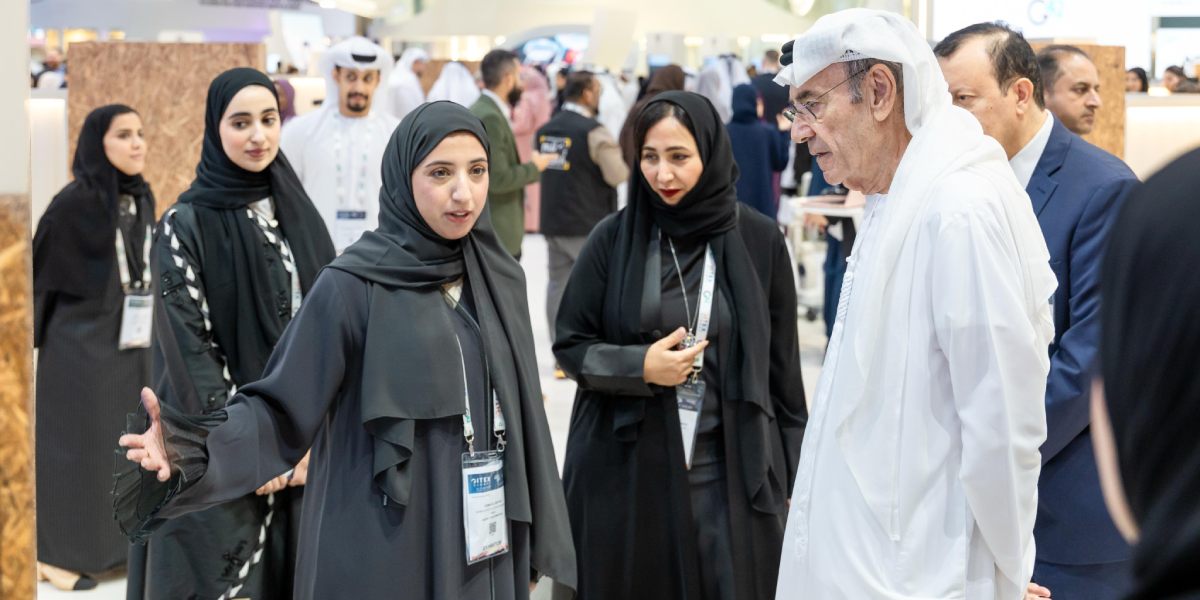 sliderImage جامعة الإمارات العربية المتحدة تشارك في معرض "جيتكس جلوبال 2025” لتشكيل ملامح الاقتصاد الرقمي