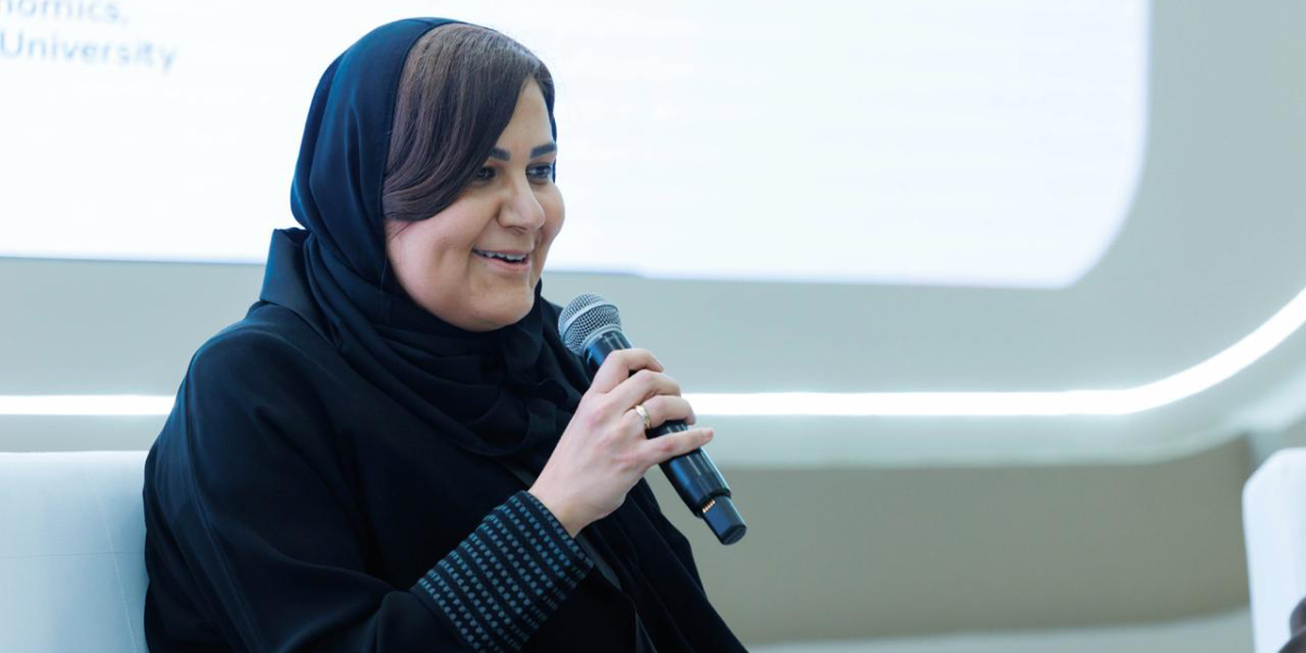 sliderImage  UAEU Hosts “Great Arab Minds Session” Celebrating Arab Contributions to Science and Society